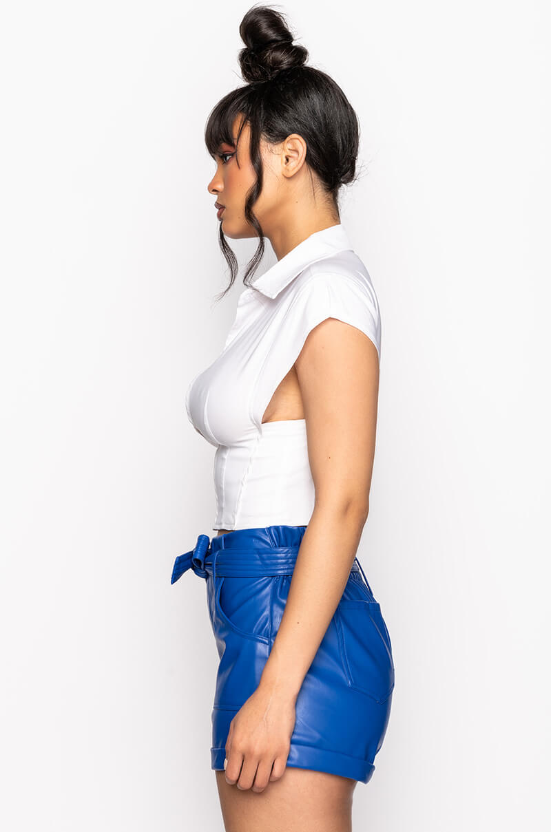 REGARDLESS CROPPED COLLARD BLOUSE