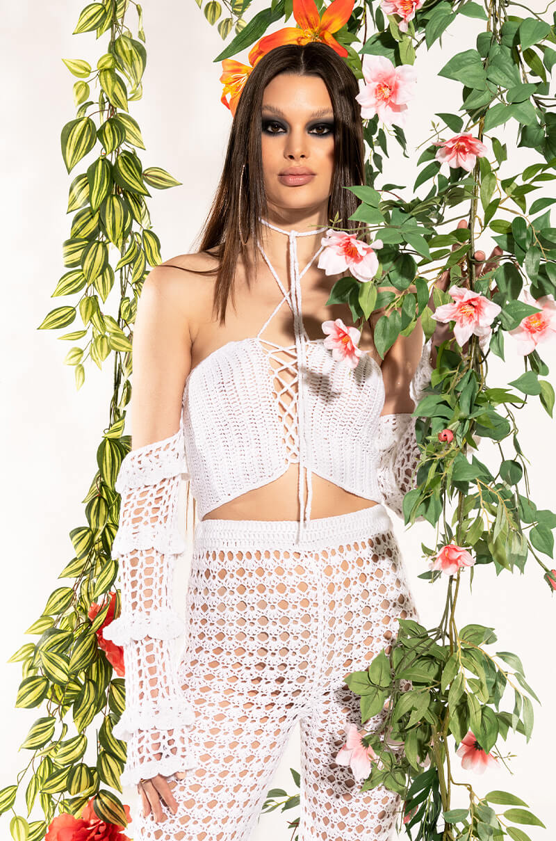 BAHAMAS MOOD CROCHET TOP