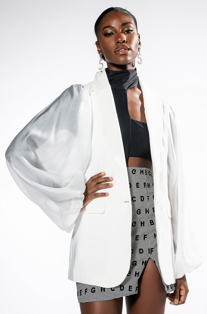 PRISCILLA PRESELY CHIFFON SLEEVE BLAZER