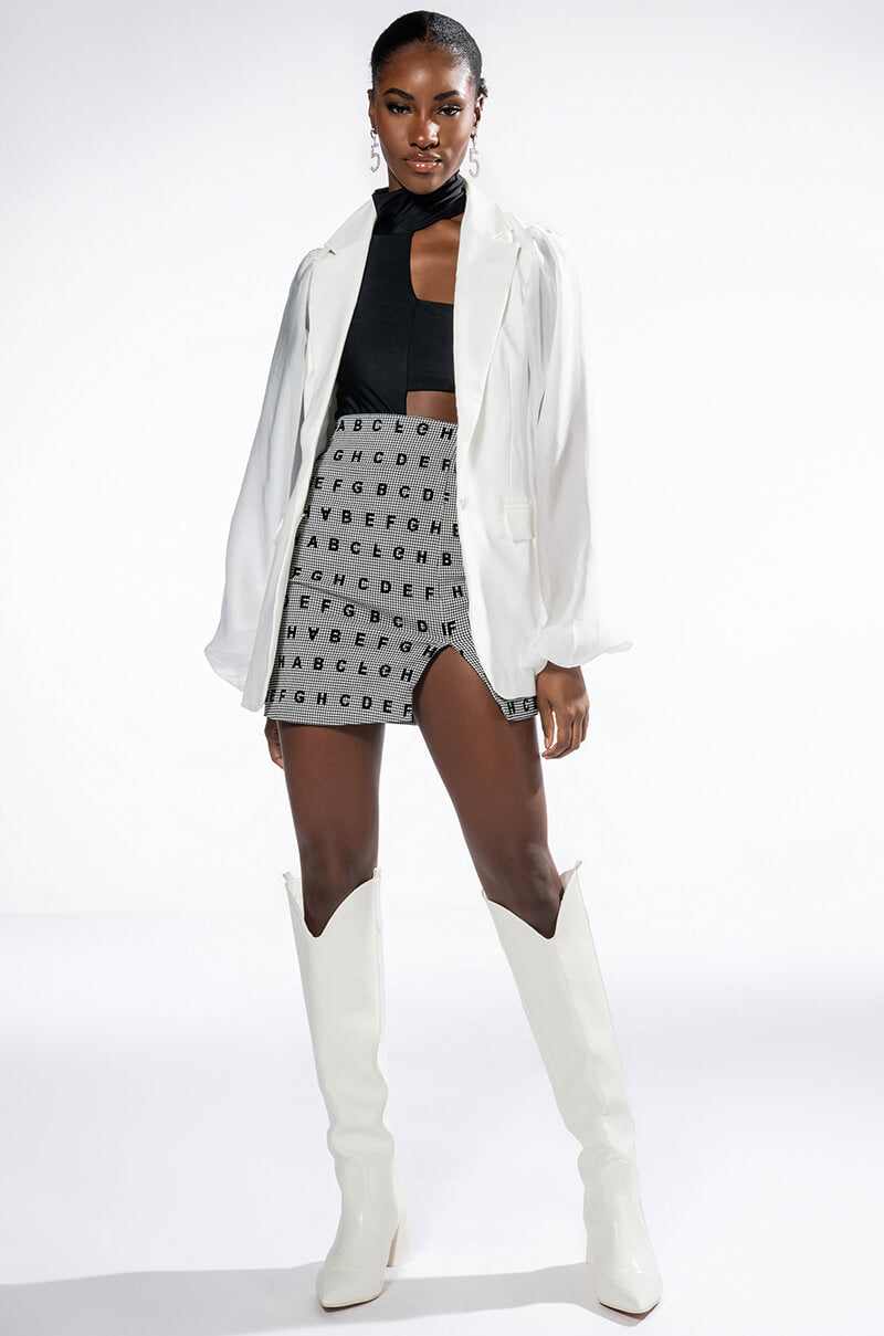 PRISCILLA PRESELY CHIFFON SLEEVE BLAZER