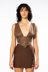 RIO PLUNGE SLEEVELESS CROP TOP