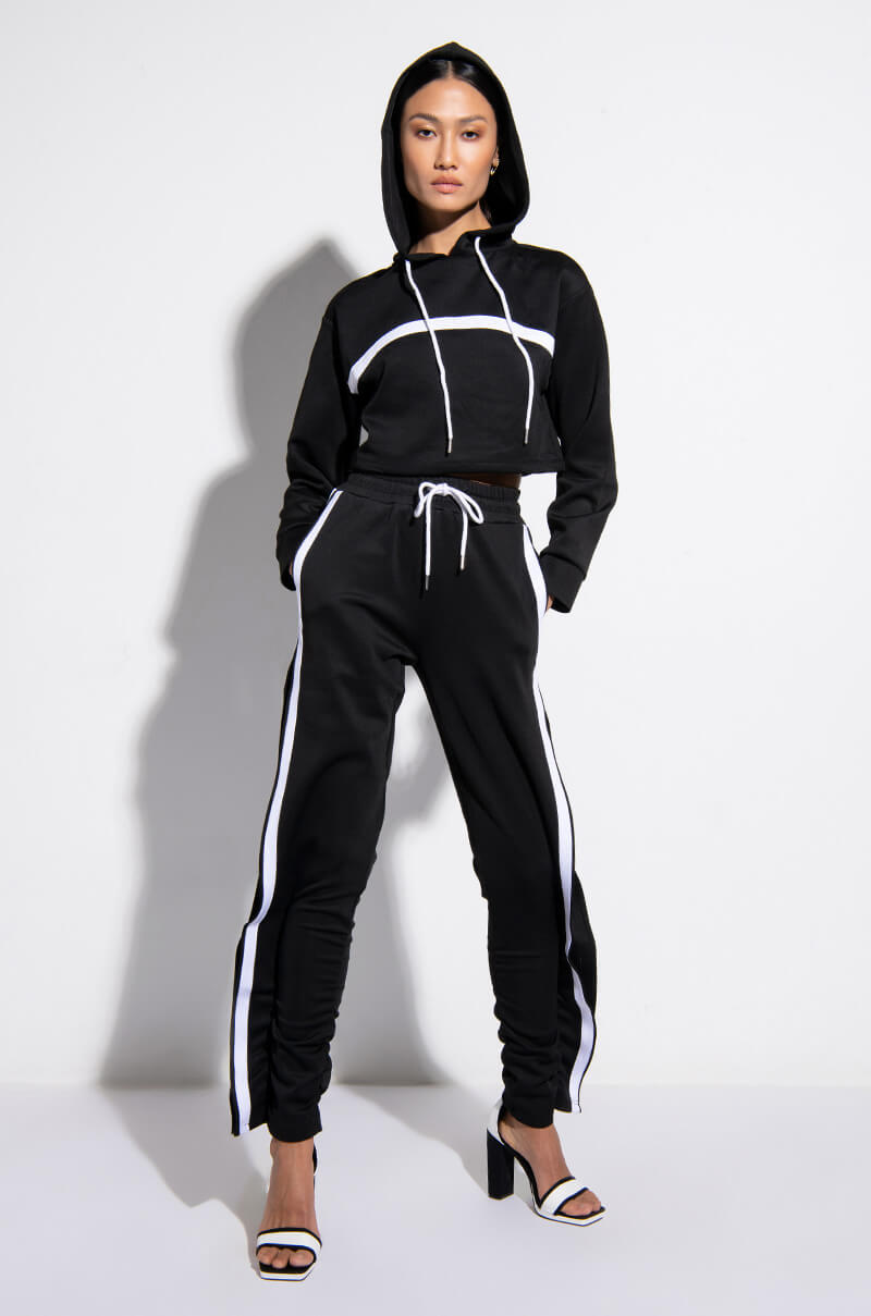 RUMORS CROPPED HOODIE