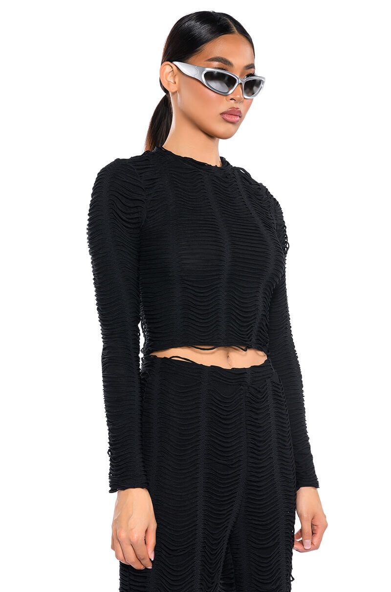 RUNNING WITH THE WOLVES TEXTURED TOP