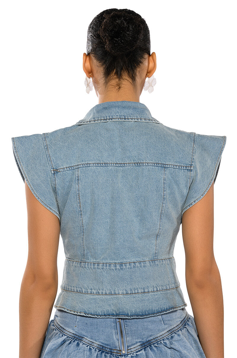 SAG HARBOR MUSCLE DENIM VEST