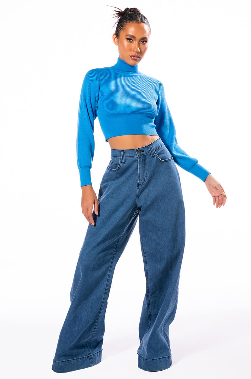 SAGE CROPPED TURTLENECK SWEATER