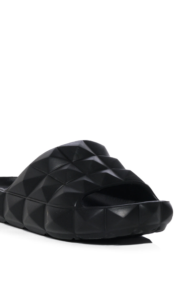 SERVING ROMA BLACK SLIP ON SANDAL