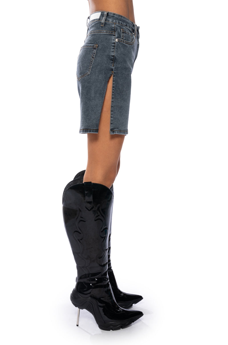 SHADED BERMUDA DENIM SHORT