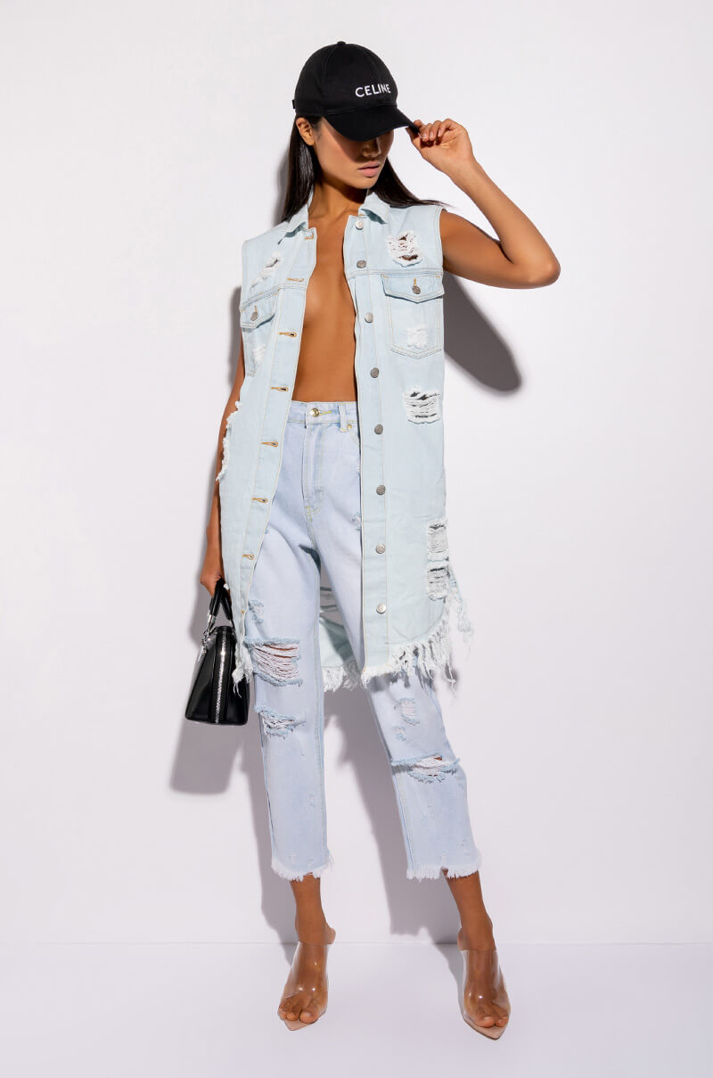 BENVENUTO HIGH RISE DISTRESSED MOM JEANS