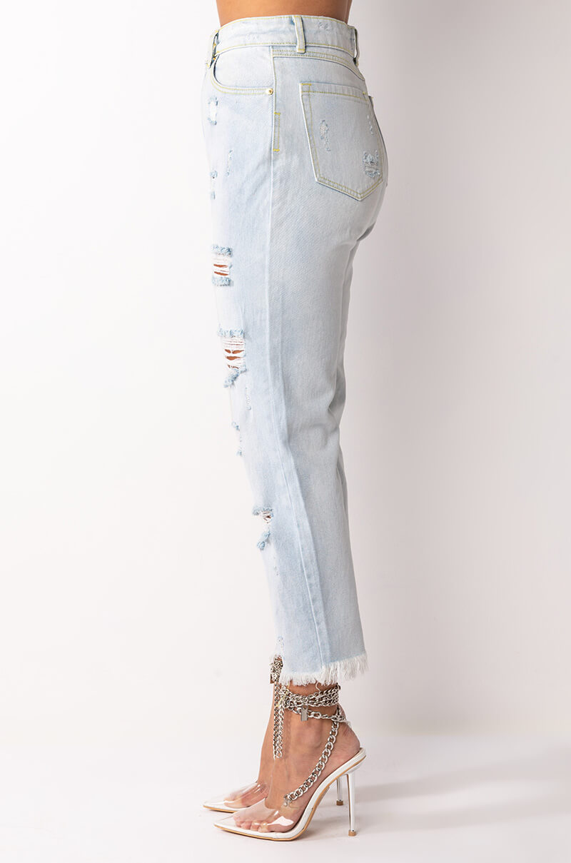 BENVENUTO HIGH RISE DISTRESSED MOM JEANS