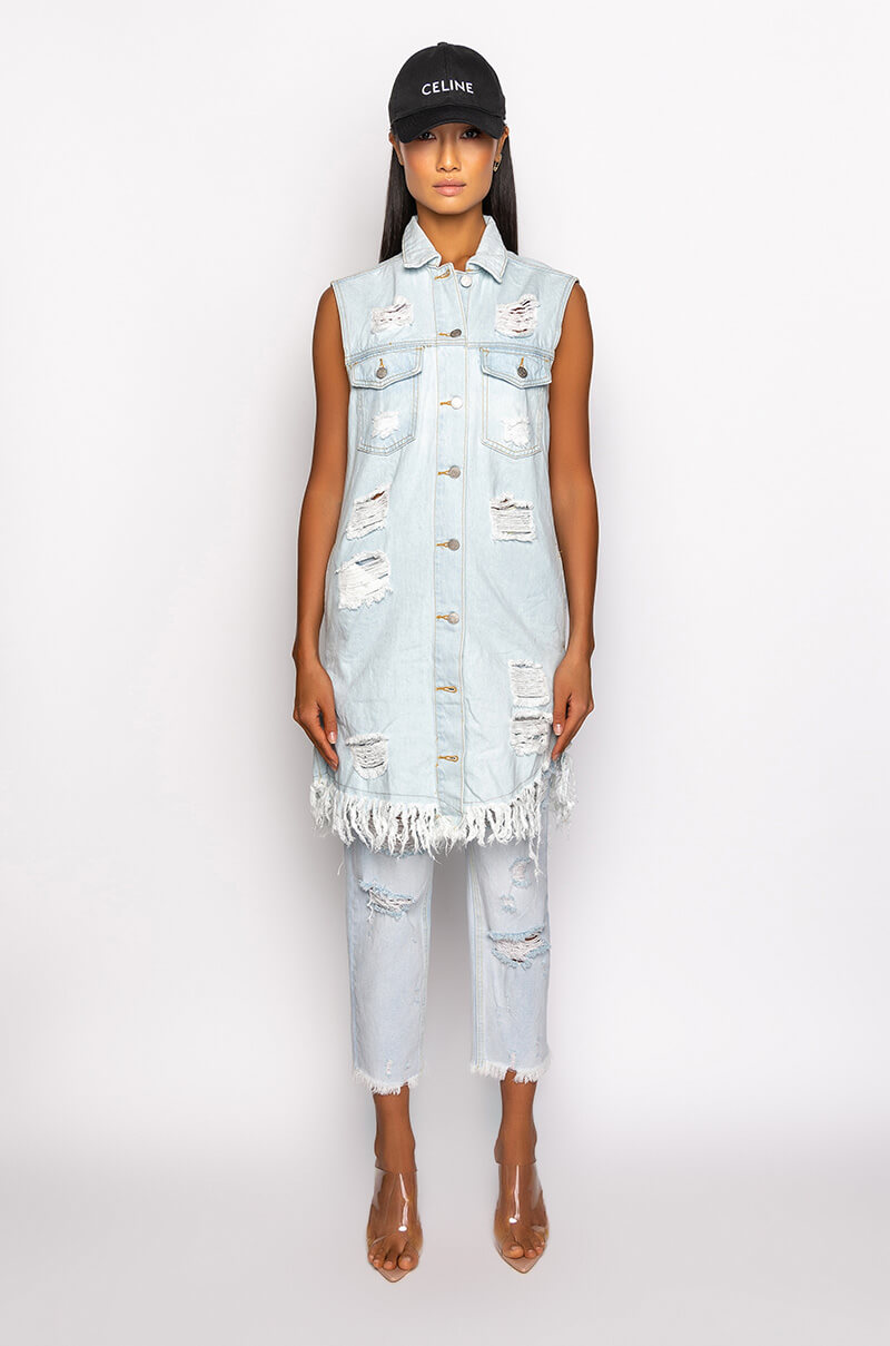 BENVENUTO HIGH RISE DISTRESSED MOM JEANS