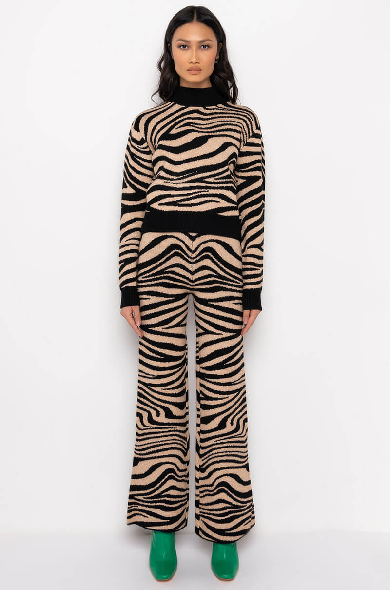 SHH  LONG SLEEVE LIGHT KNIT SWEATER