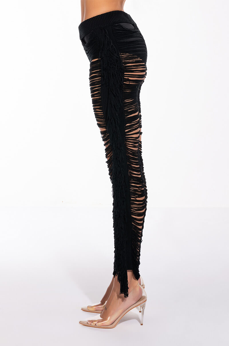 SHREDDED HIGH WAIST KNIT PANTS