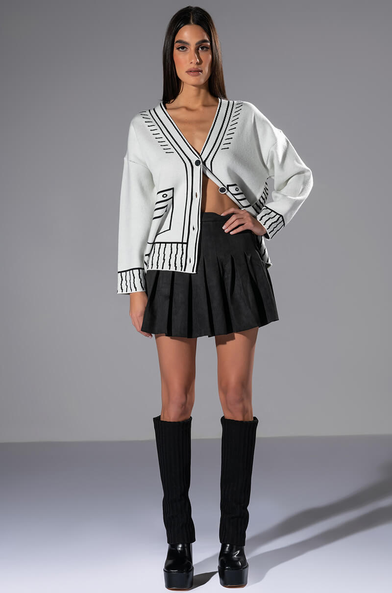 SKETCHY OVERSIZED CARDIGAN