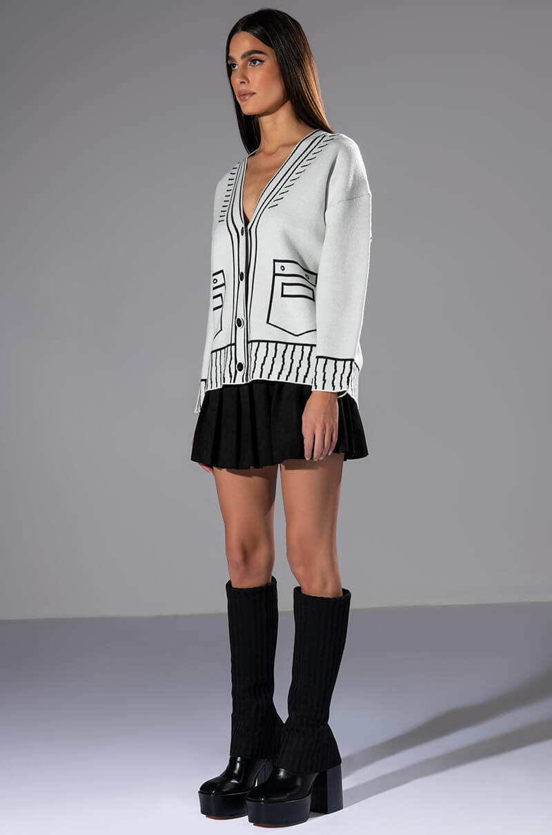 SKETCHY OVERSIZED CARDIGAN