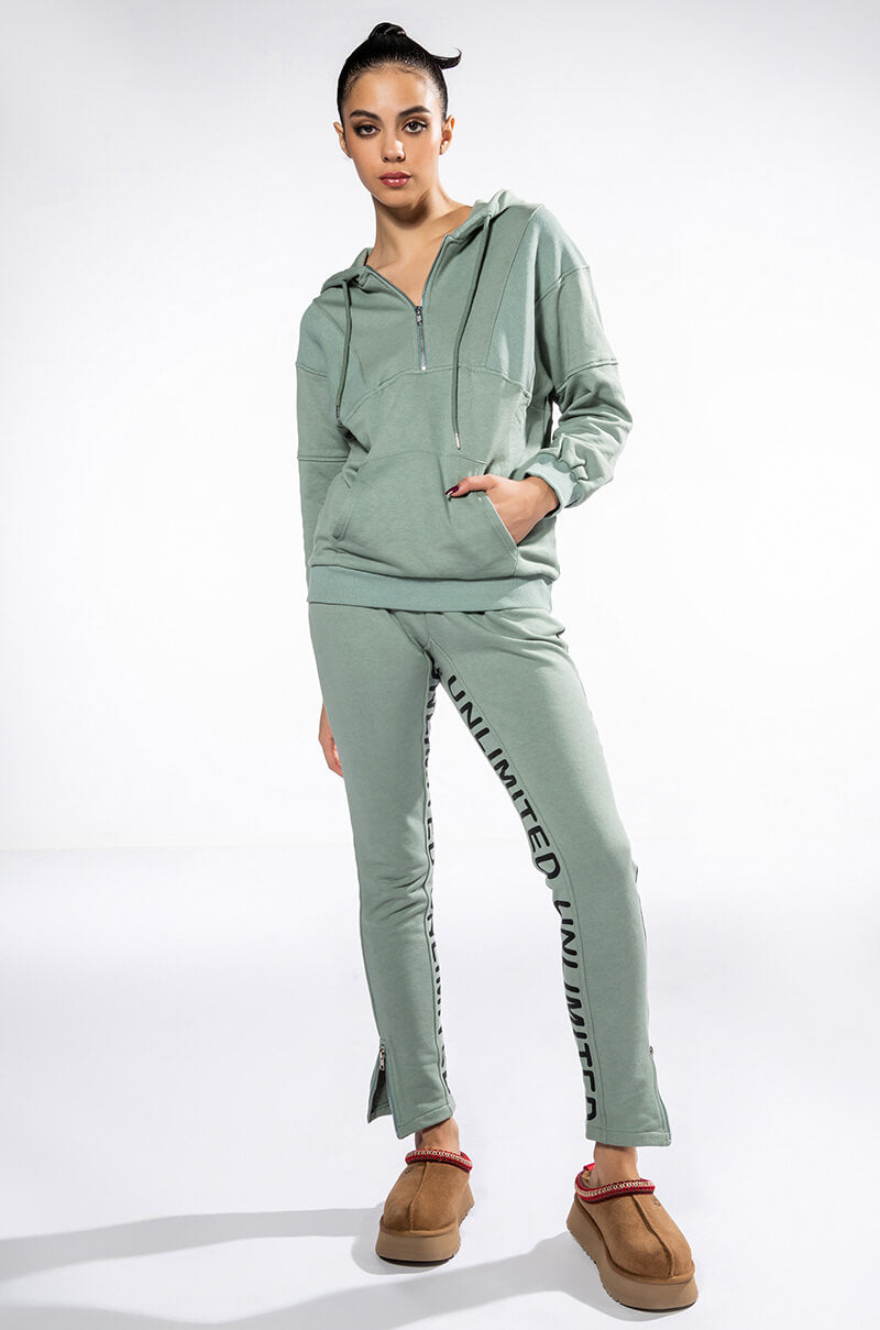 SKY'S THE LIMIT OVERSIZED HALF ZIP SWEATSHIRT