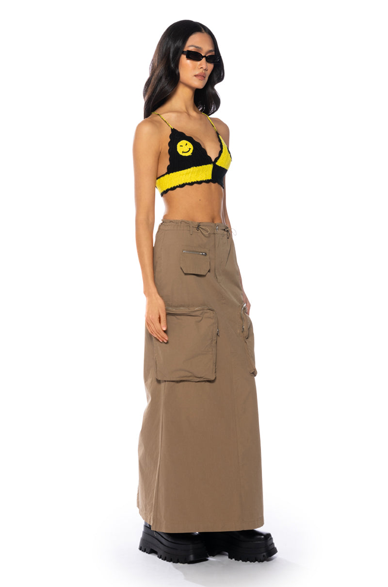 SMILE ABOUT IT HALTER TOP
