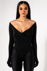 IT'S GIVING MODEL MATERIAL GLOVED BODYSUIT