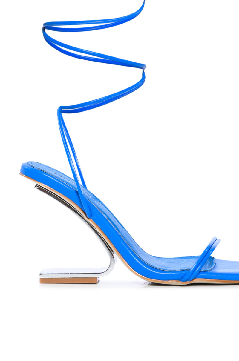 AZALEA WANG FERNANDA SWOOP HEEL SANDAL