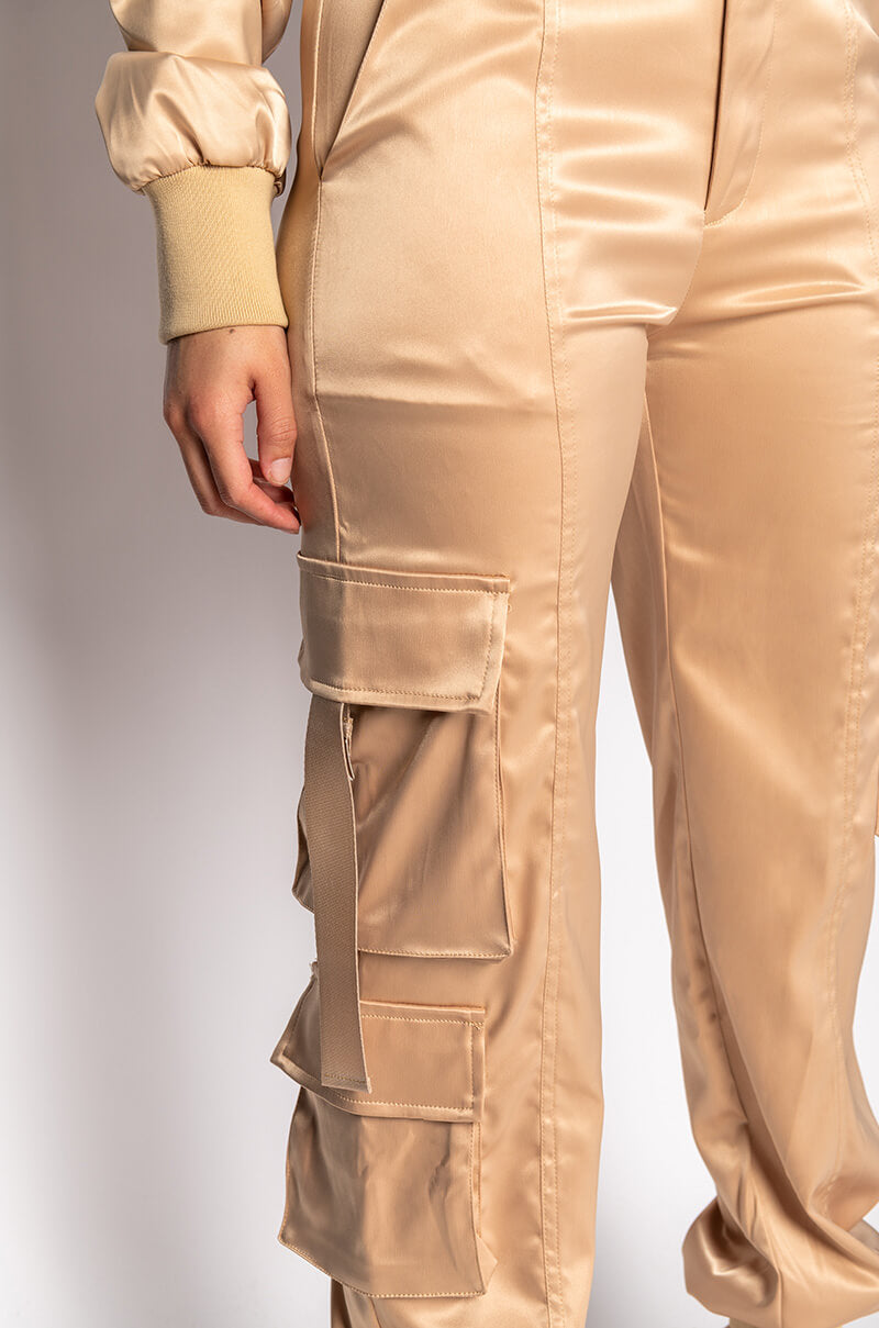 VALERIA SATIN CARGO DETAIL BOMBER