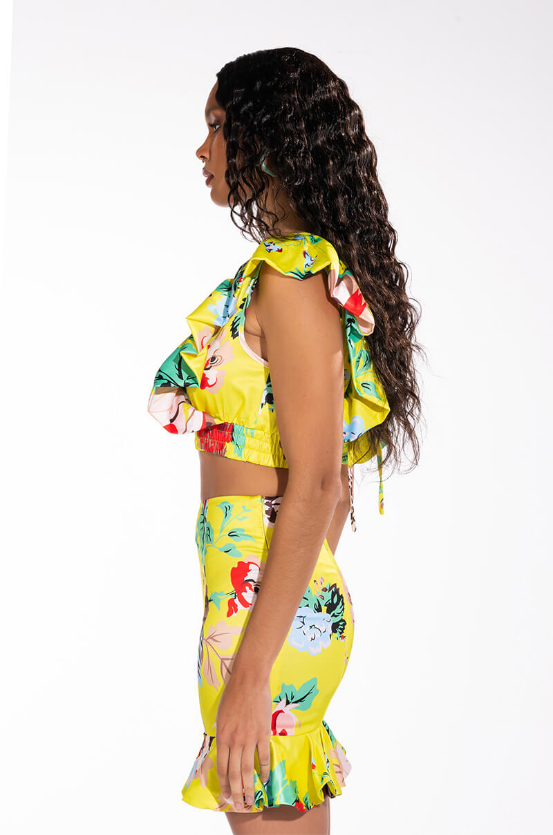 SUMMERTIME FINE SLEEVELESS VNECK BLOUSE