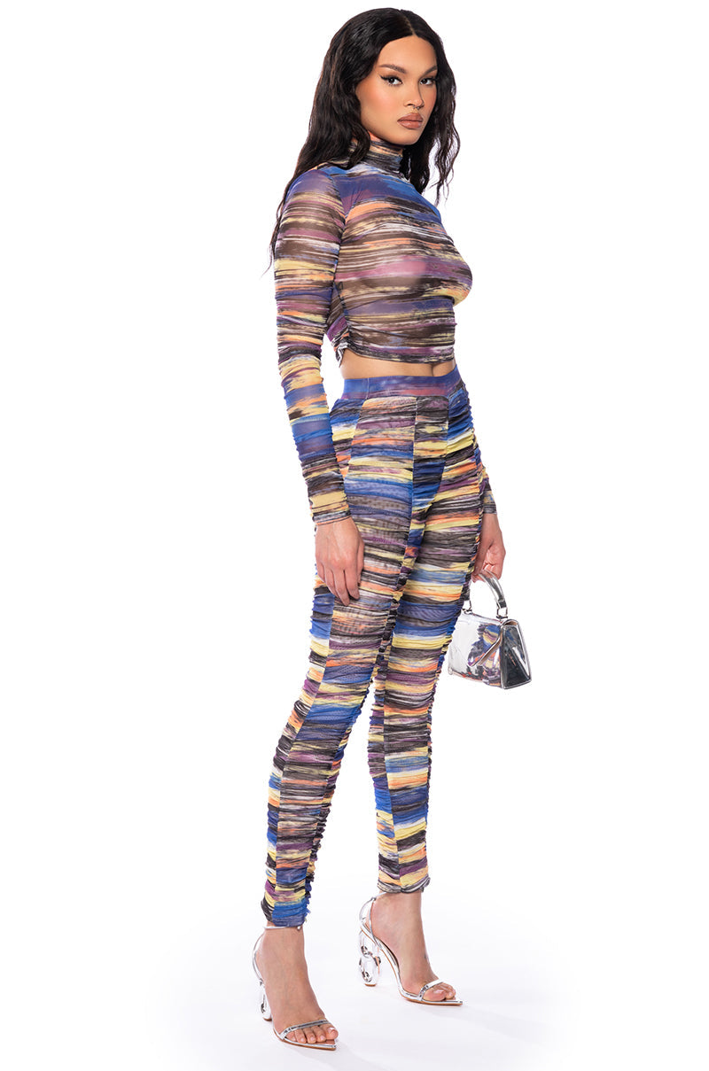 SUNSET DREAMING RUCHED MESH LEGGING