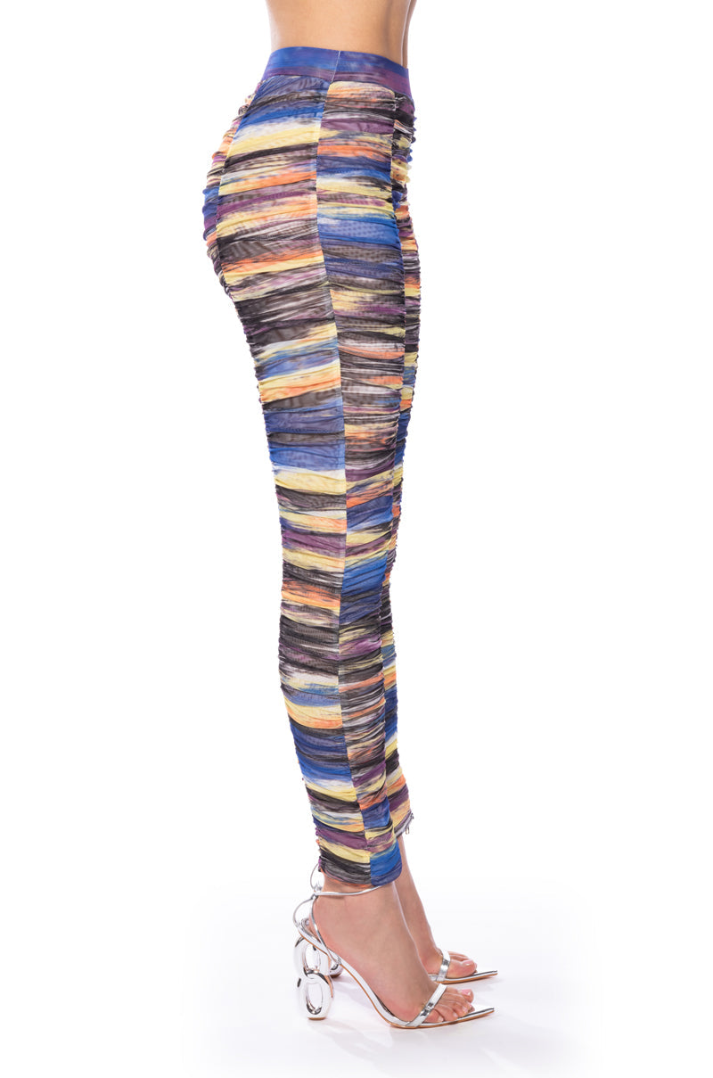 SUNSET DREAMING RUCHED MESH LEGGING