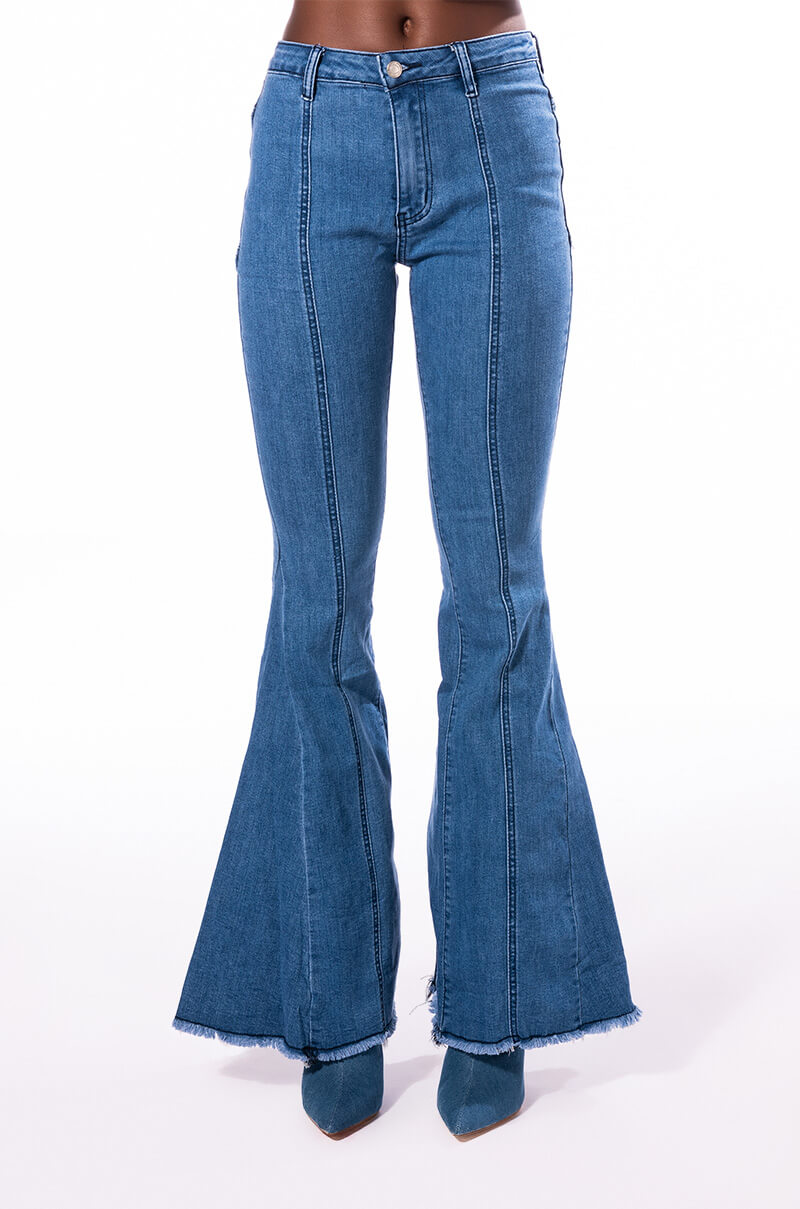 TAKE ME AWAY STAR PATCH DETAIL HIGH WAISTED FLARED JEAN