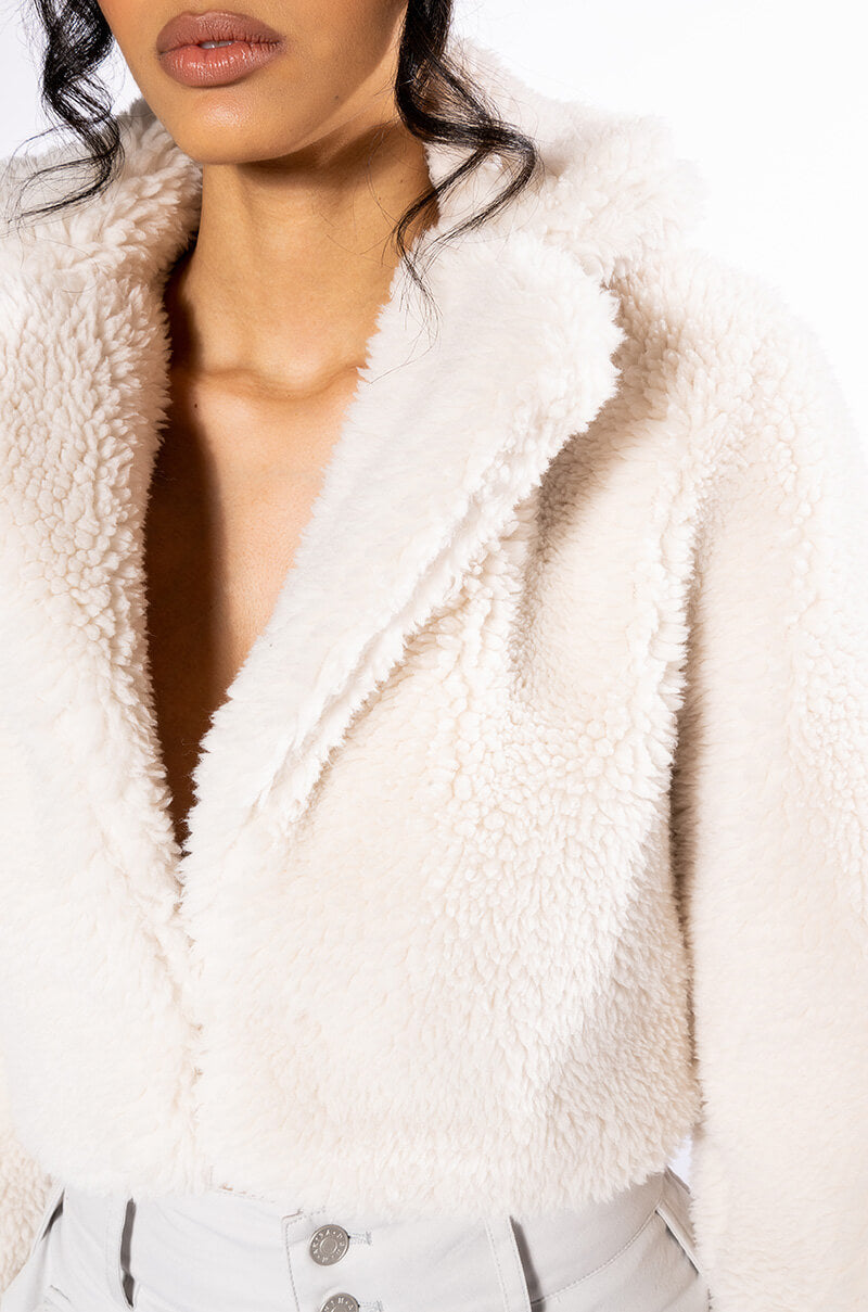 THE ONE AND ONLY CROP NAOMI JACKET