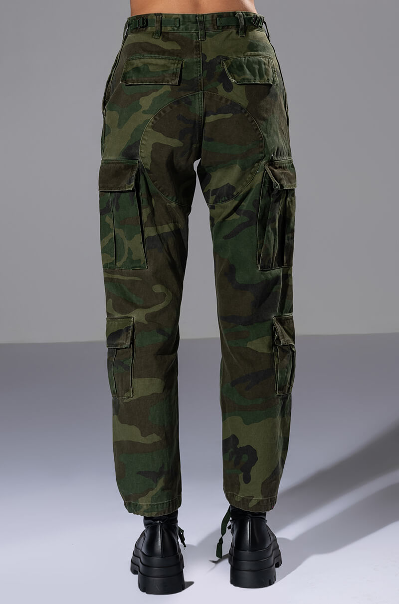 THE ULTIMATE CINCHED ANKLE CARGO PANT