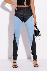 THE WAY SHE MOVES SKINNY JEANS