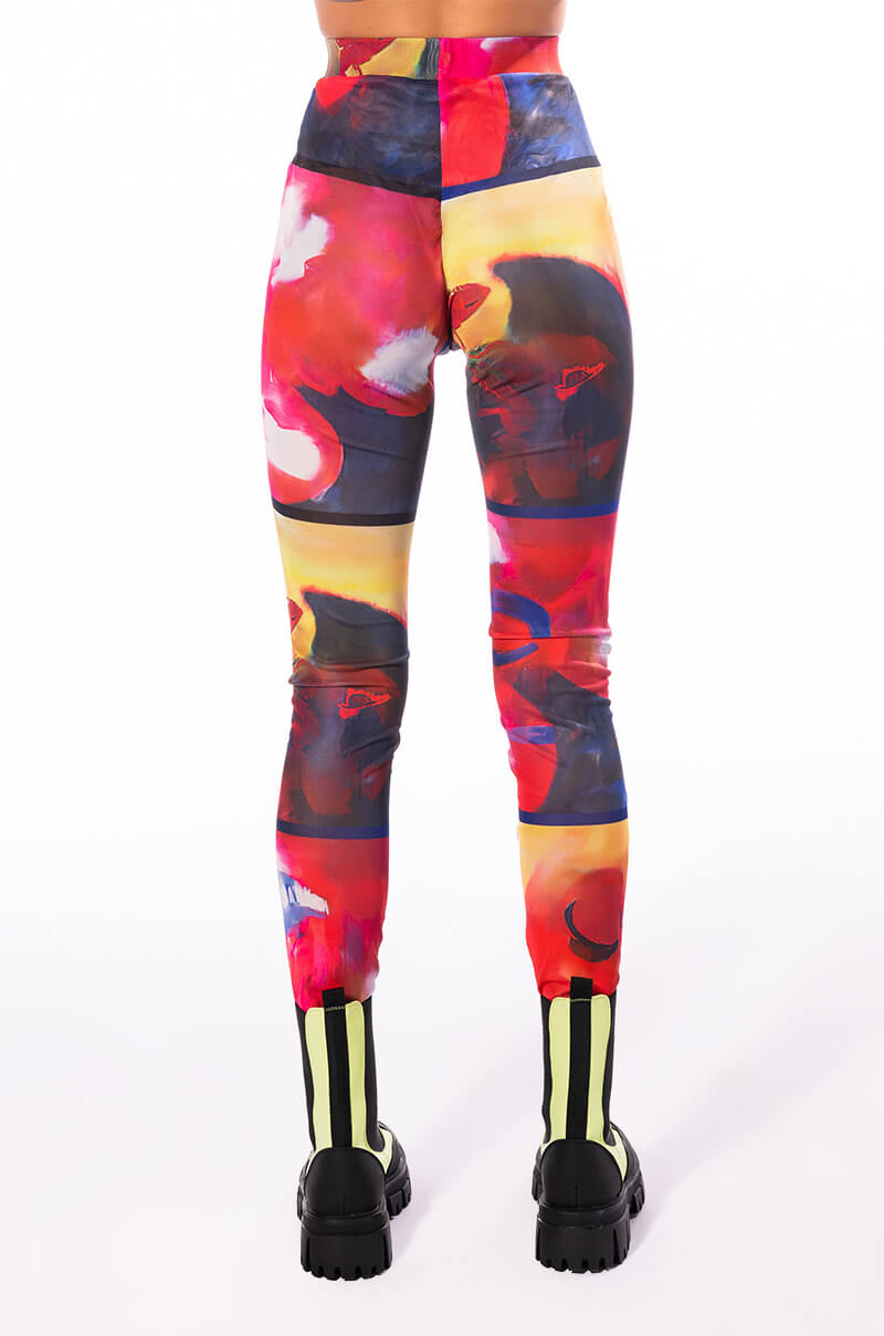 THINKING OF A PLACE MESH LEGGING