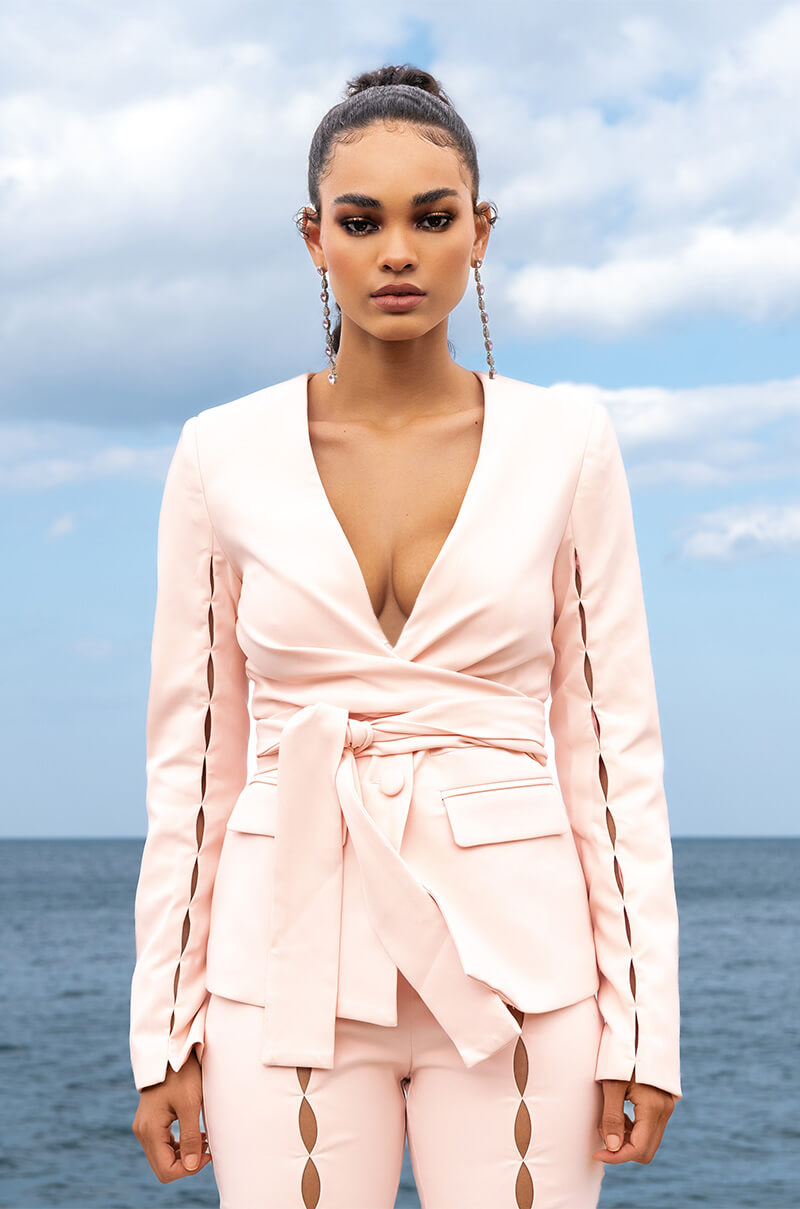 THE TINO SMALL KEY HOLE WRAP BLAZER