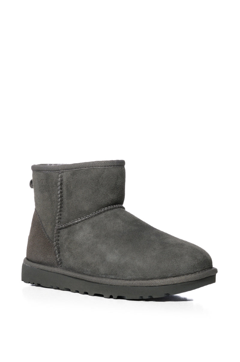 UGG CLASSIC MINI II BOOTIE IN GREY