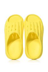 UGG FOAMO SLIDE IN YELLOW