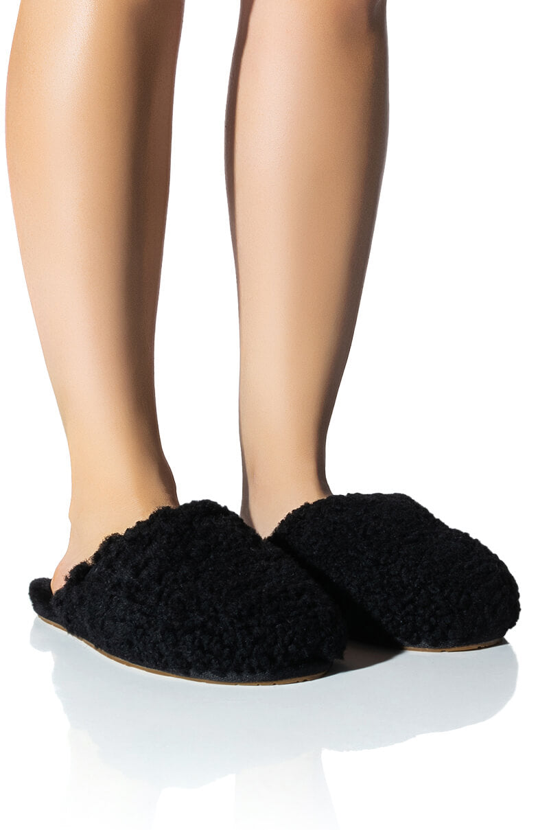 UGG MAXI CURLY SLIDE