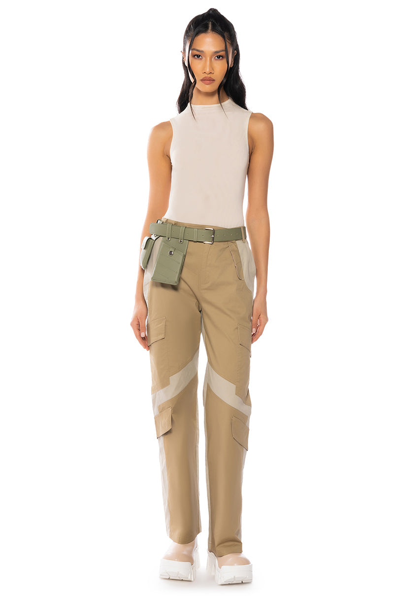 UNBOTHERED RELAXED COLORBLOCKED CARGOS