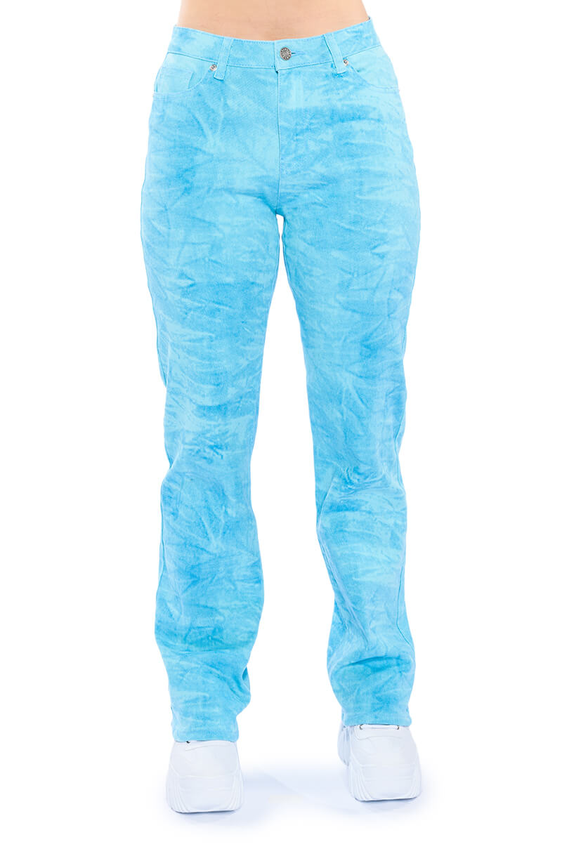UP IN THE CLOUDS HIGH RISE RELAXED FIT JEANS
