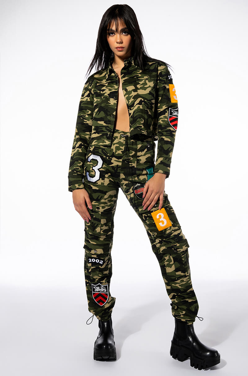 WHATEVER CAMO CARGO JOGGER
