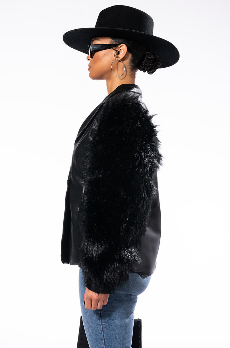 WILLOW FUR ARM PU BLAZER