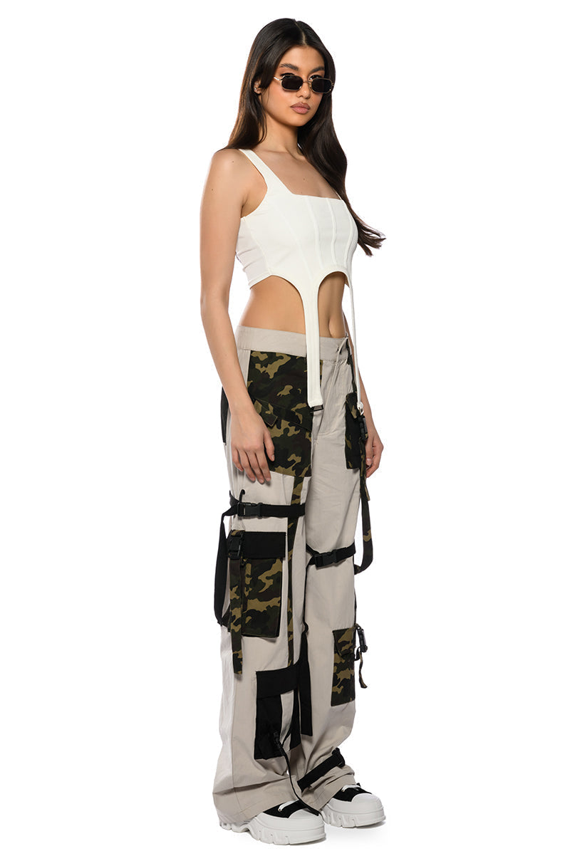 YOU WORK FOR ME CAMO DETAILED CARGO PANT