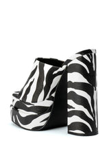 LYLA CHUNKY SANDAL IN ZEBRA